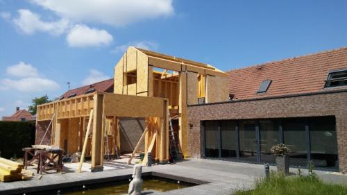 Création d'une extension bois à Merville par l'agence Cedric Demol Architecture.